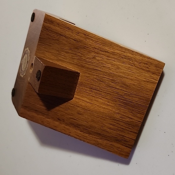 VINTAGE  DECATUR INDUSTRIES INC. GENUINE  WALNUT DECO DOUBLE SMOKING PIPE STAND - Picture 7 of 7